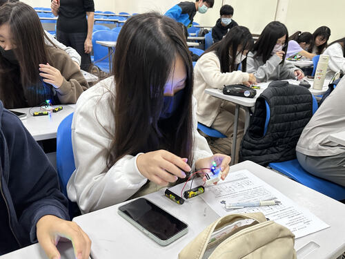 清大物理實作課程.